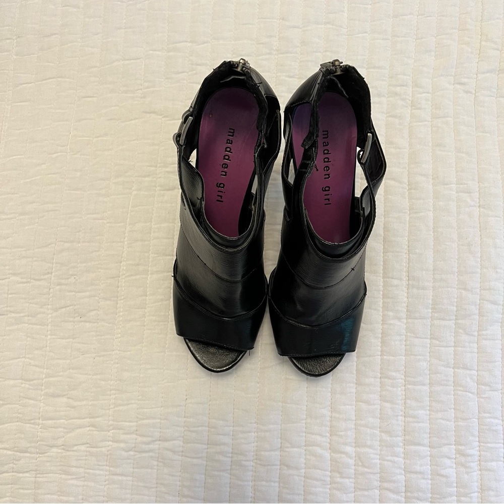 Madden Girl Open Toed, Zippered Boot/Heel - image 6